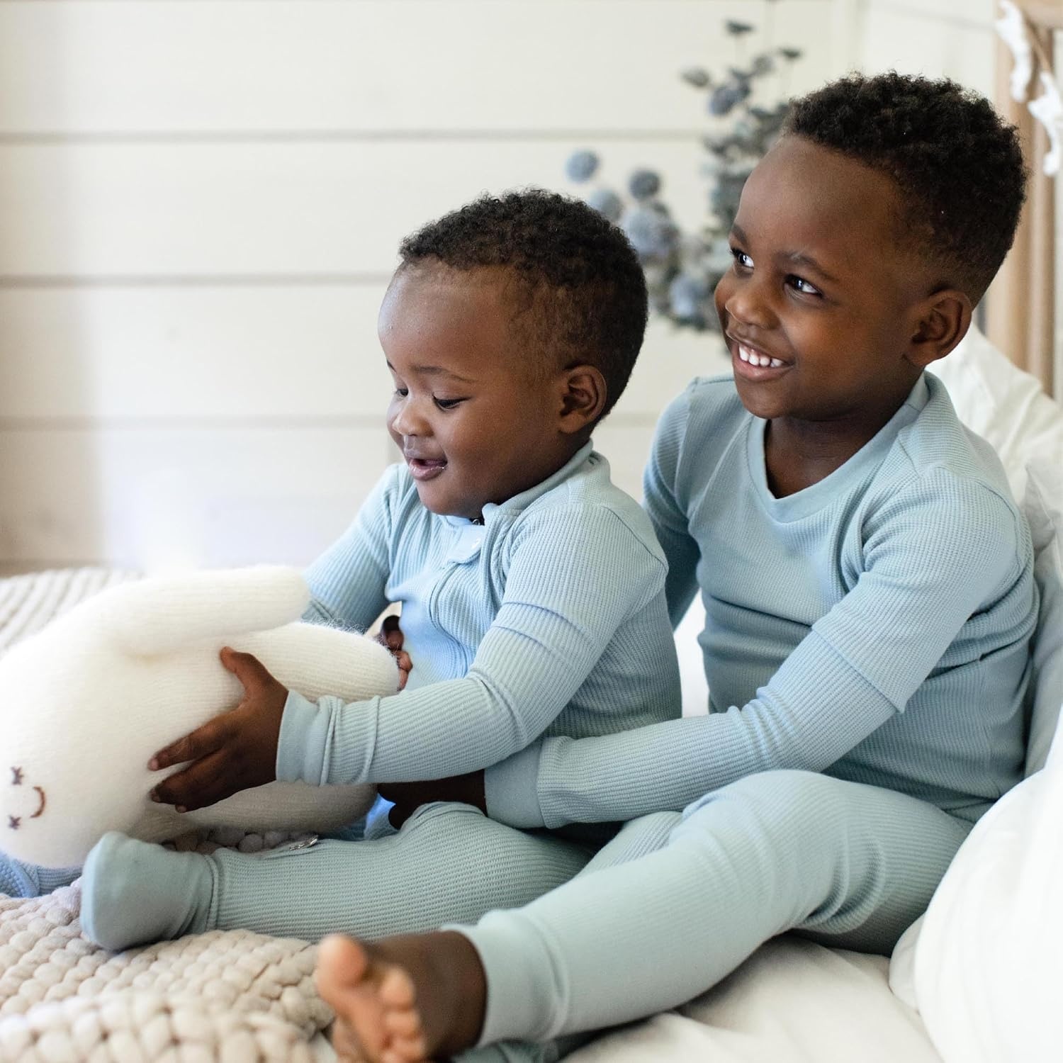 image:imageBurts Bees Baby Unisex Baby Honeysoft Pajamas Tee and Pant 2Piece PJ Set Soft Organic Cotton amp Lyocell BlendMountain Blue Thermal