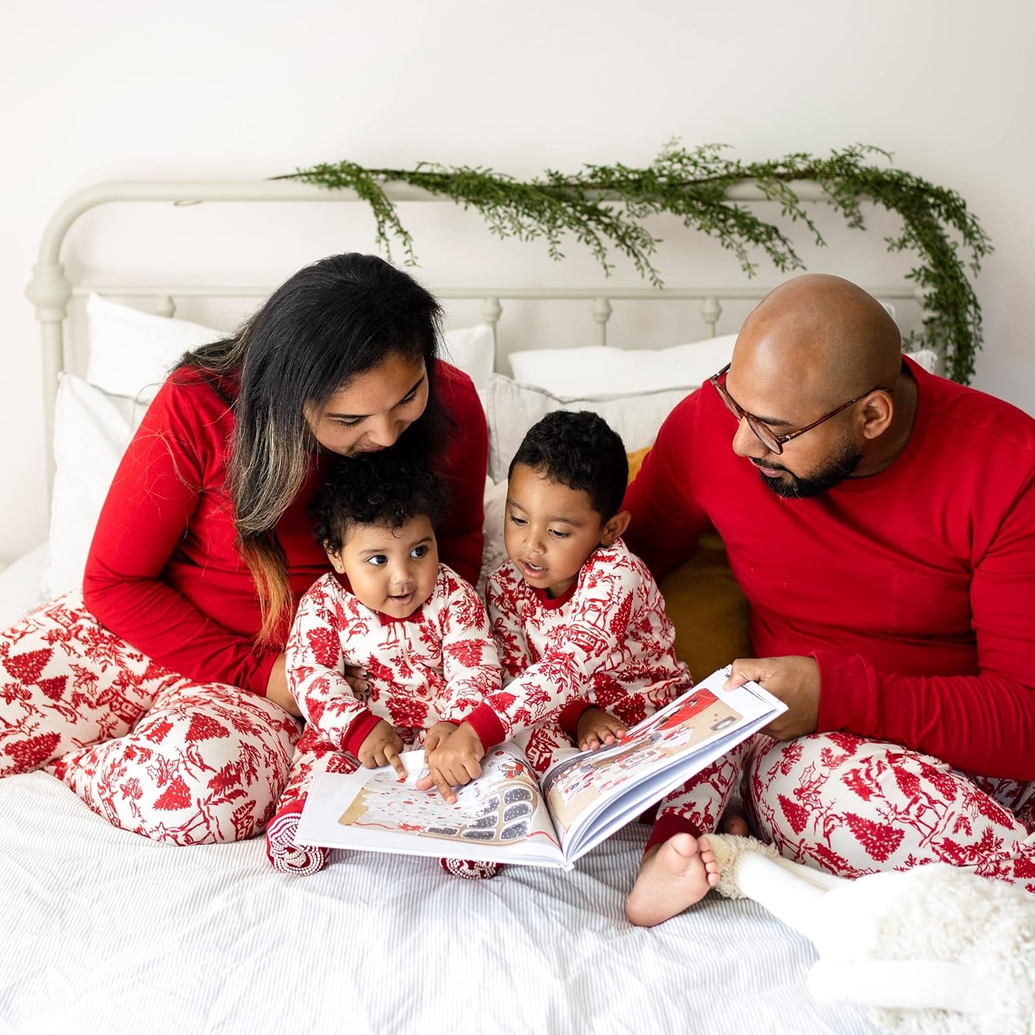 image:imageBurts Bees Baby Unisex BabyWoodland Winter