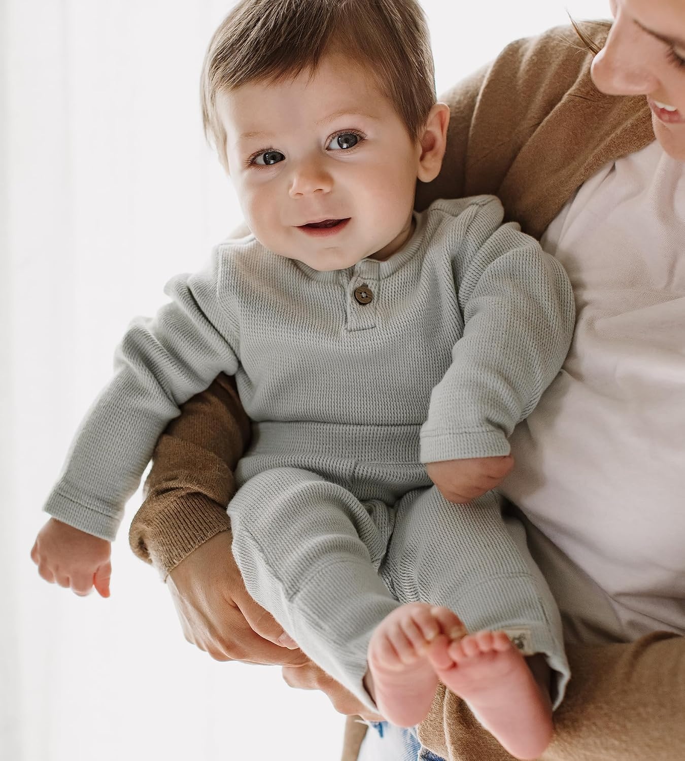 image:imageBurts Bees Baby Unisex Bodysuit and Pant Set 100 Organic CottonCloud Thermal